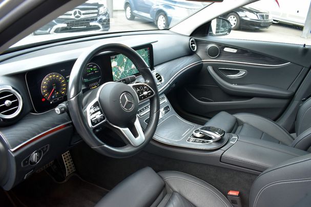 Mercedes-Benz E 300 de T 225 kW image number 12