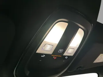 Car image 37