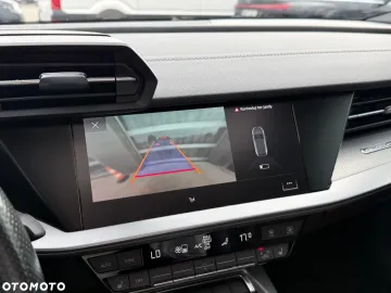 Car image 35