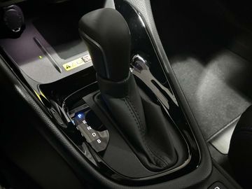 Car image 21