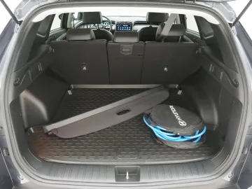 Car image 39