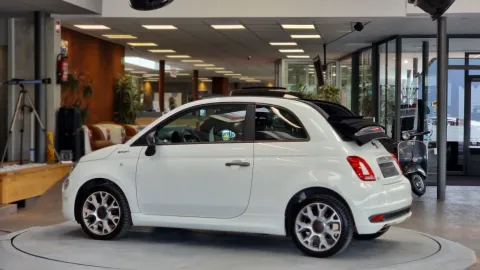 Car image 4