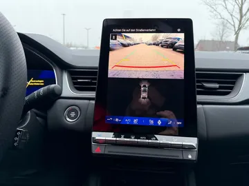 Car image 26