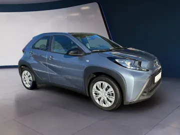 Car image 2