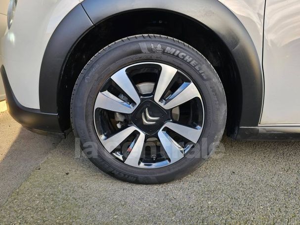 Citroen C3 Pure Tech S&S SHINE 61 kW image number 8