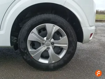 Car image 27