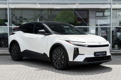 Car image 2