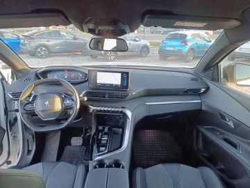 Car image 28