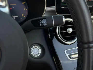 Car image 40