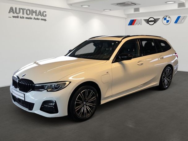 BMW 330e Touring xDrive M Sport 215 kW image number 1