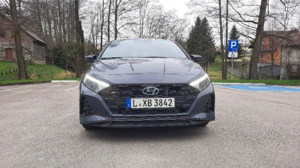 Hyundai i20 1.0 T-GDI DCT 74 kW image number 3