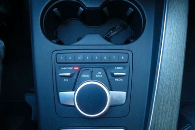 Car image 26