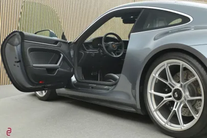 Car image 45