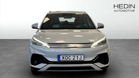Car image 2