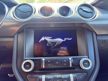Car image 43