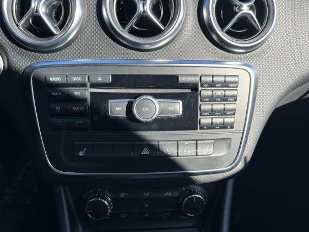 Mercedes-Benz A 200 BlueEFFICIENCY Urban 115 kW image number 21