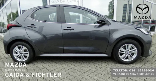 Car image 3