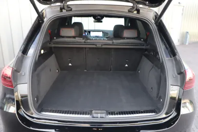 Car image 40