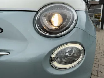 Car image 27