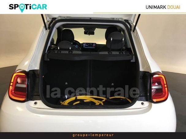 Fiat 500 e 70 kW image number 11