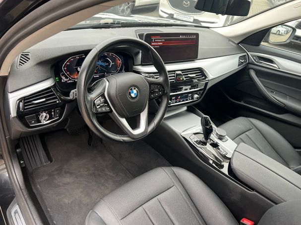 BMW 520d Touring 140 kW image number 10