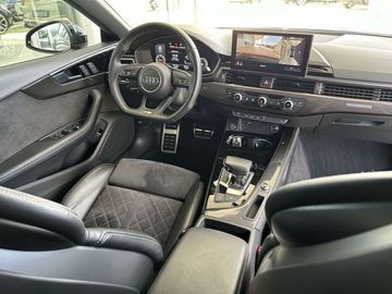 Car image 30