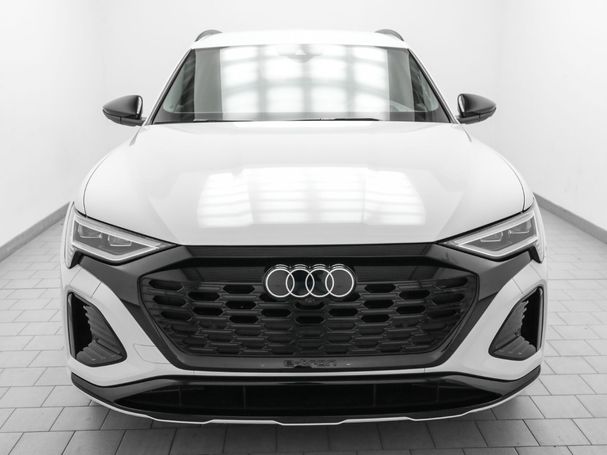 Audi Q8 50 e-tron S-line 250 kW image number 2