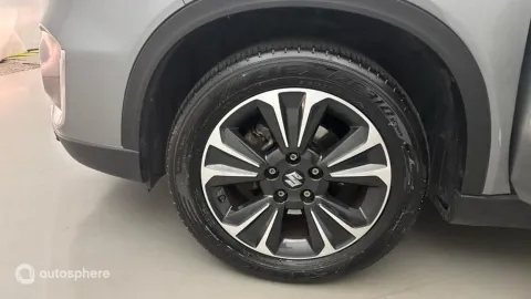 Car image 20
