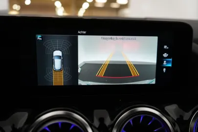 Car image 33