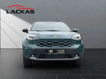 Car image 3