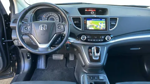 Car image 26