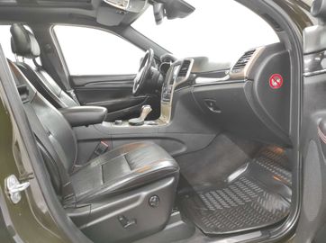 Car image 30