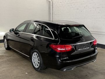 Car image 27