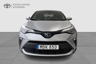 Car image 2