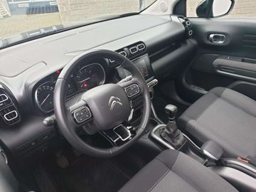 Car image 24