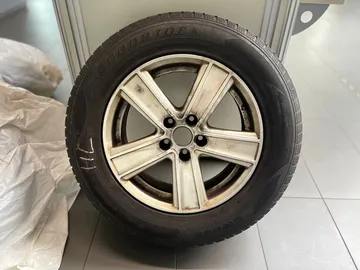 Car image 18