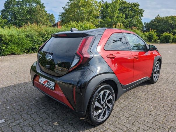 Toyota Aygo X 53 kW image number 8