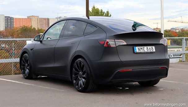 Tesla Model Y Performance AWD 393 kW image number 4