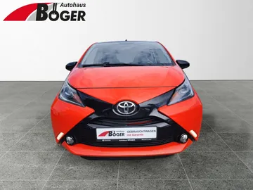 Car image 3