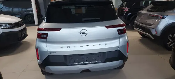 Car image 5