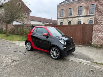 Car image 24
