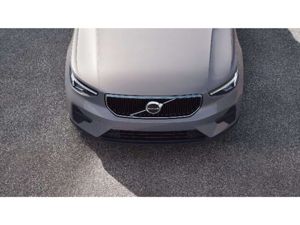 Volvo XC40 T2 Essential 95 kW image number 7