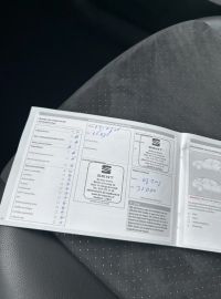 Car image 33