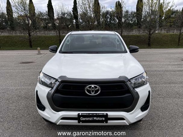 Toyota Hilux Double D Cab 2.4 4D 4WD Comfort 110 kW image number 3