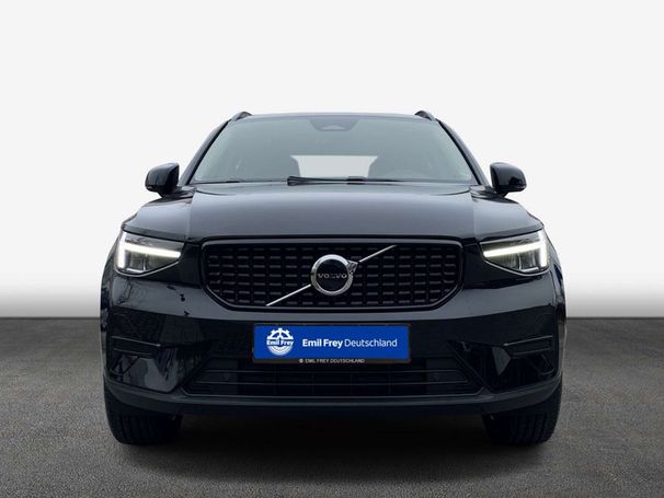 Volvo XC40 B3 Plus Dark DKG 120 kW image number 2