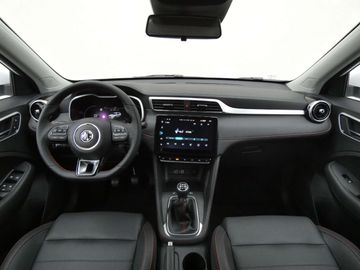 Car image 16