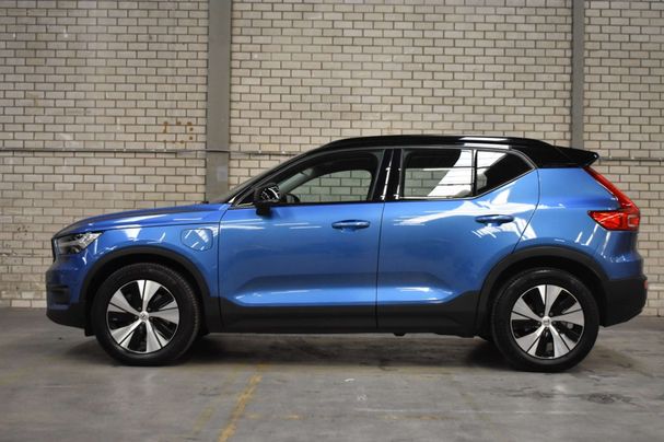 Volvo XC40 Recharge R T4 Design 155 kW image number 2