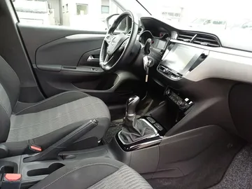 Car image 14