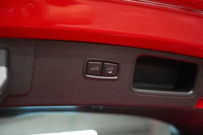 Car image 37