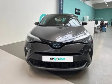 Car image 4